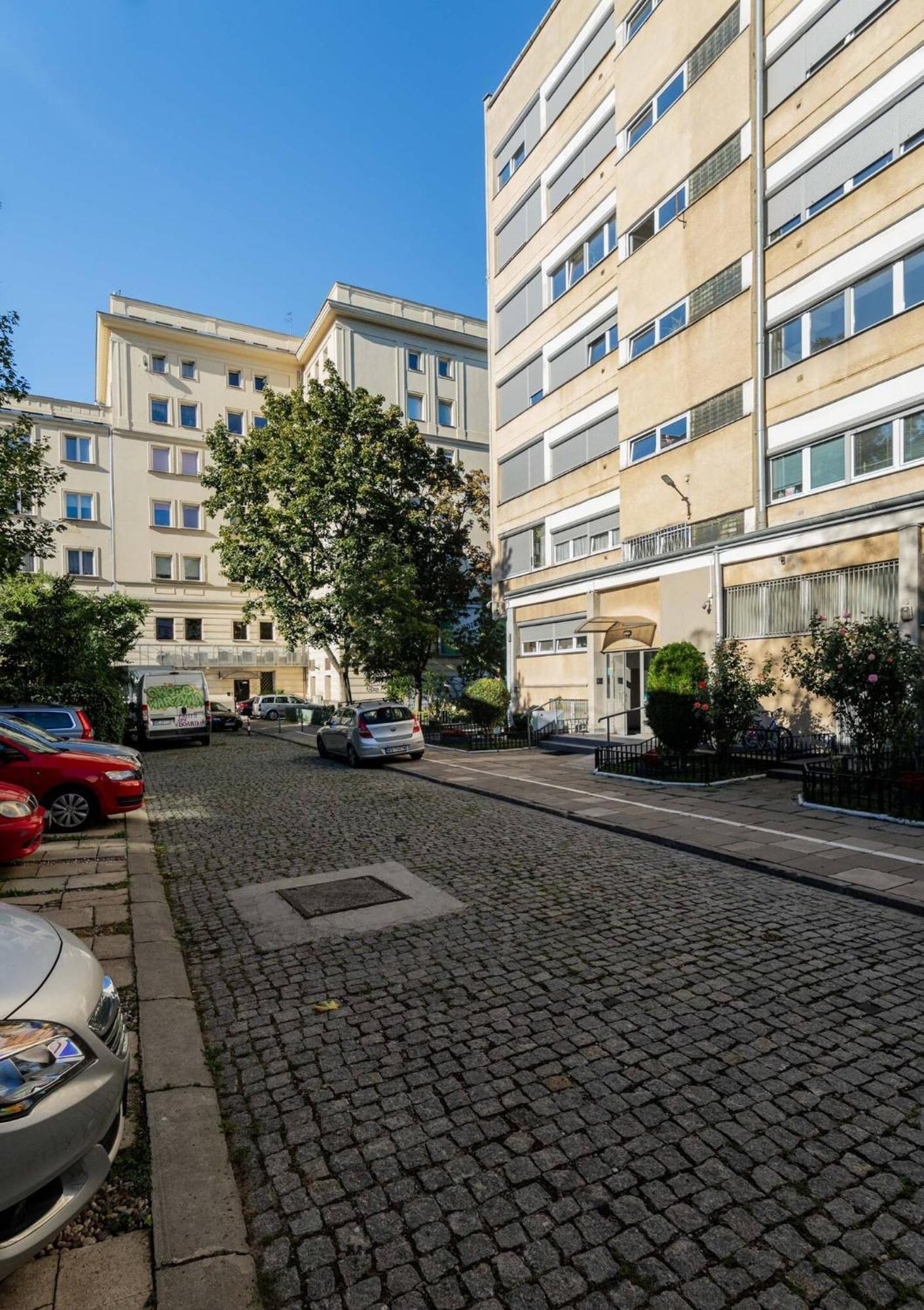 Sunbeam Studio City Centre Metro Politechnika Varşovia Exterior foto